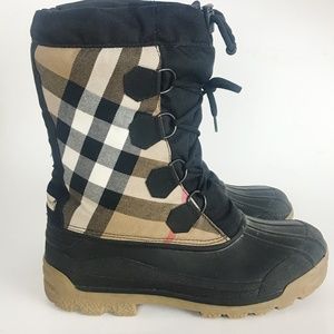 burberry snow boots